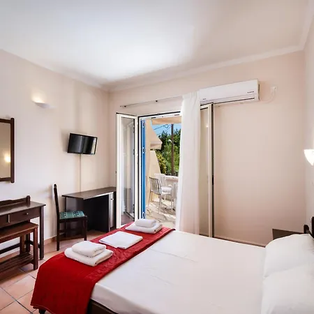 Ionio Hotel Nikiana