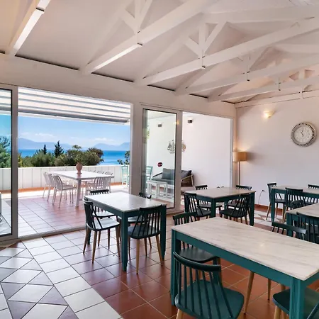 Ionio Hotel Nikiana