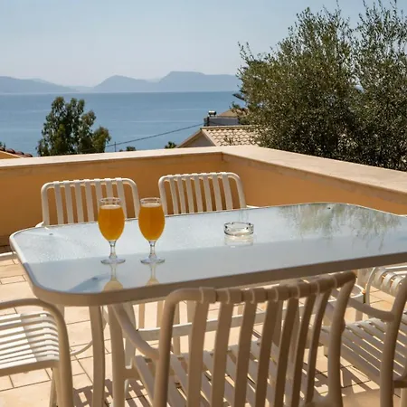 Ionio Hotel Nikiana